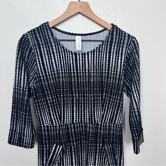Evereve Allison Joy Black and White Printed Dress 3/4 Length Sleeves Size Small - Picture 2 of 11